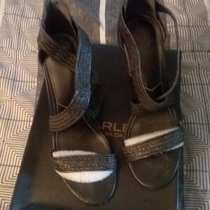 Women's shoes Charles by Charles David Size 9M Emily